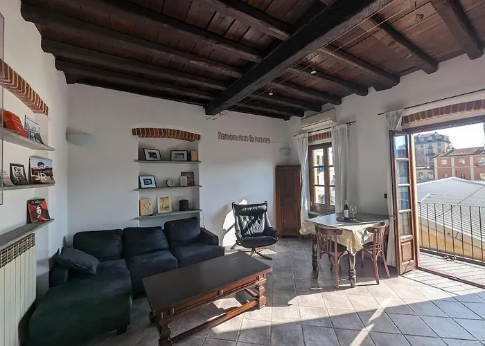 Borgo Dora House